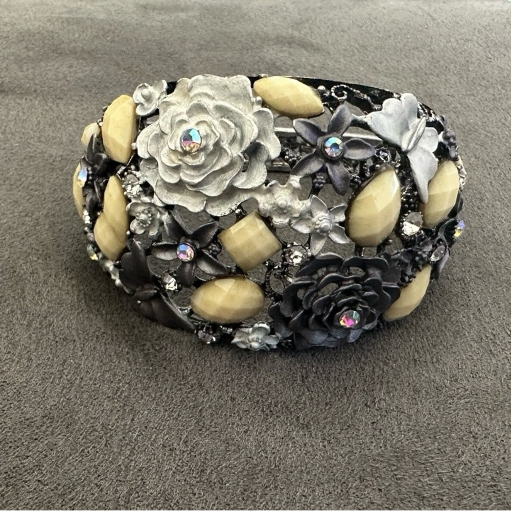 Gorgeous Floral & Butterflies Clamp Bracelet w Rhinestones Enamel Faceted Stones